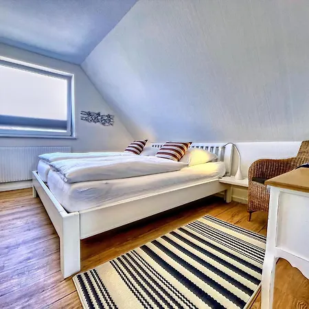 Holiday home Idyllically Located Comfortably Furnished And Renovated Boldixum